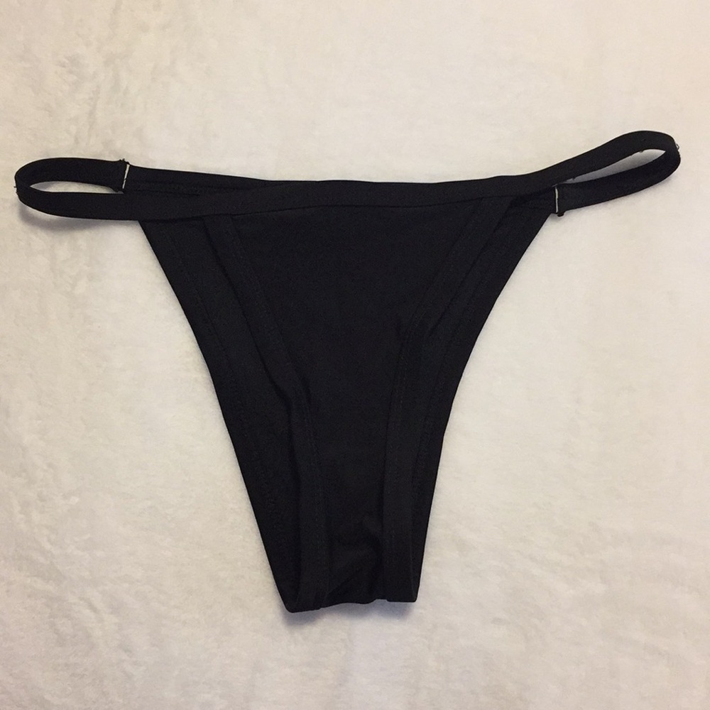 Black bikini bottoms